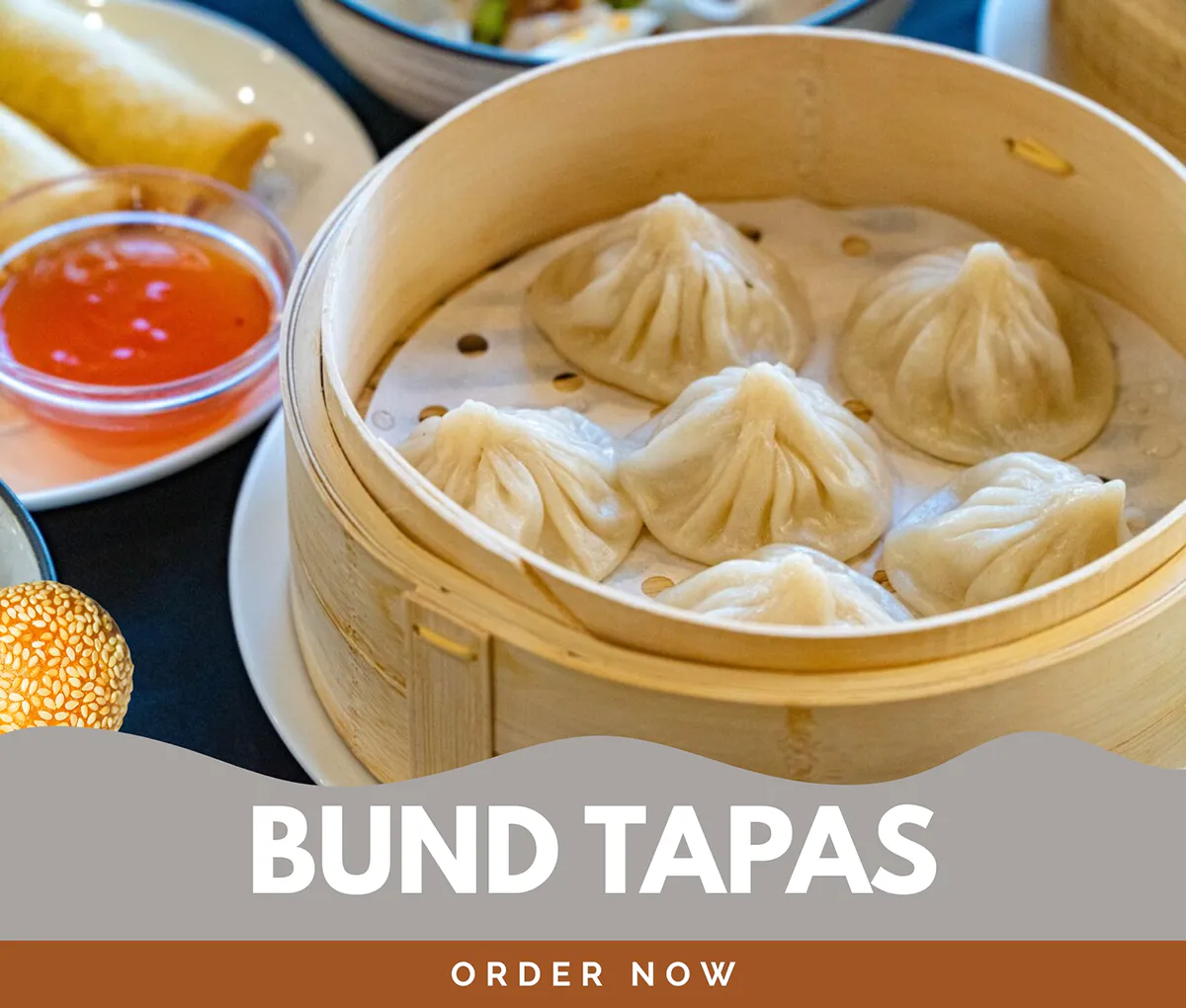 Xiao long bao with dipping sauce